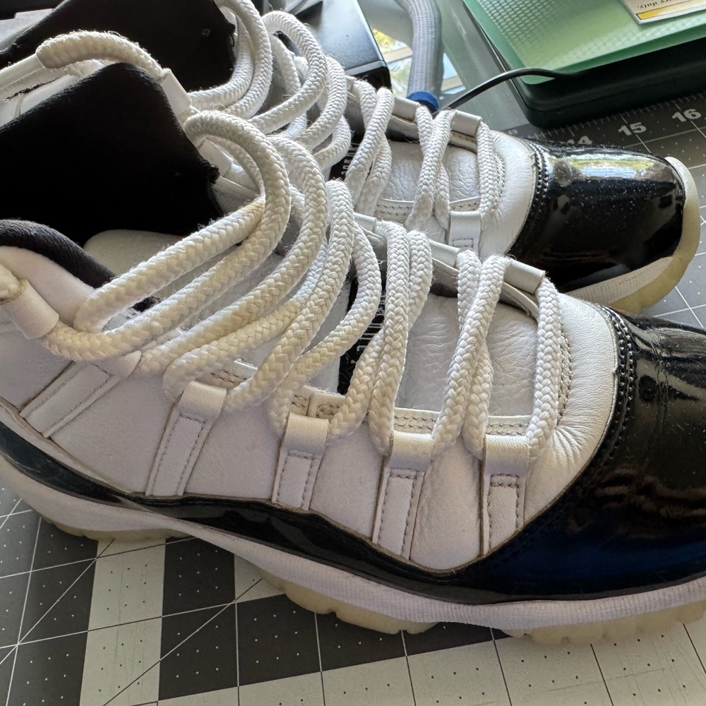 Nike Jordan 11 concord shoes youth 6.5 - Picture 4 of 8